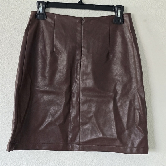 $69,Black tape leather skirt womens size small brown short pockets Western New - Picture 2 of 10